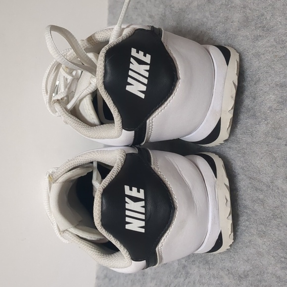 Nike Cortez Black White Trainer Youth size 5 women size 6.5 - Picture 5 of 11